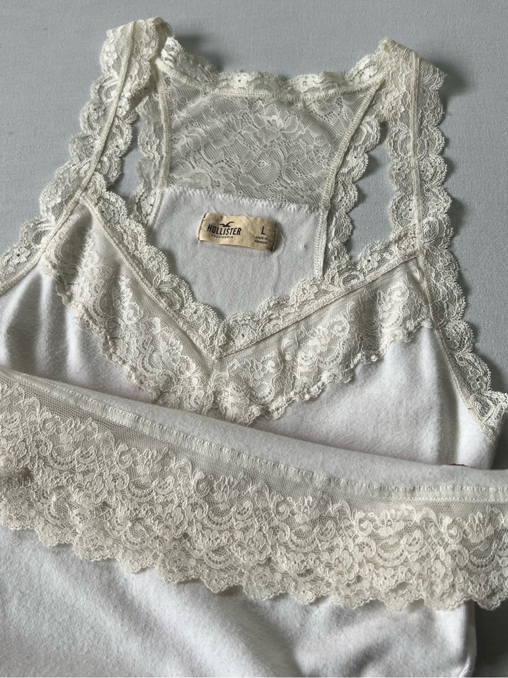 Y2K Hollister White Lace Razorback Cami Tank Top L